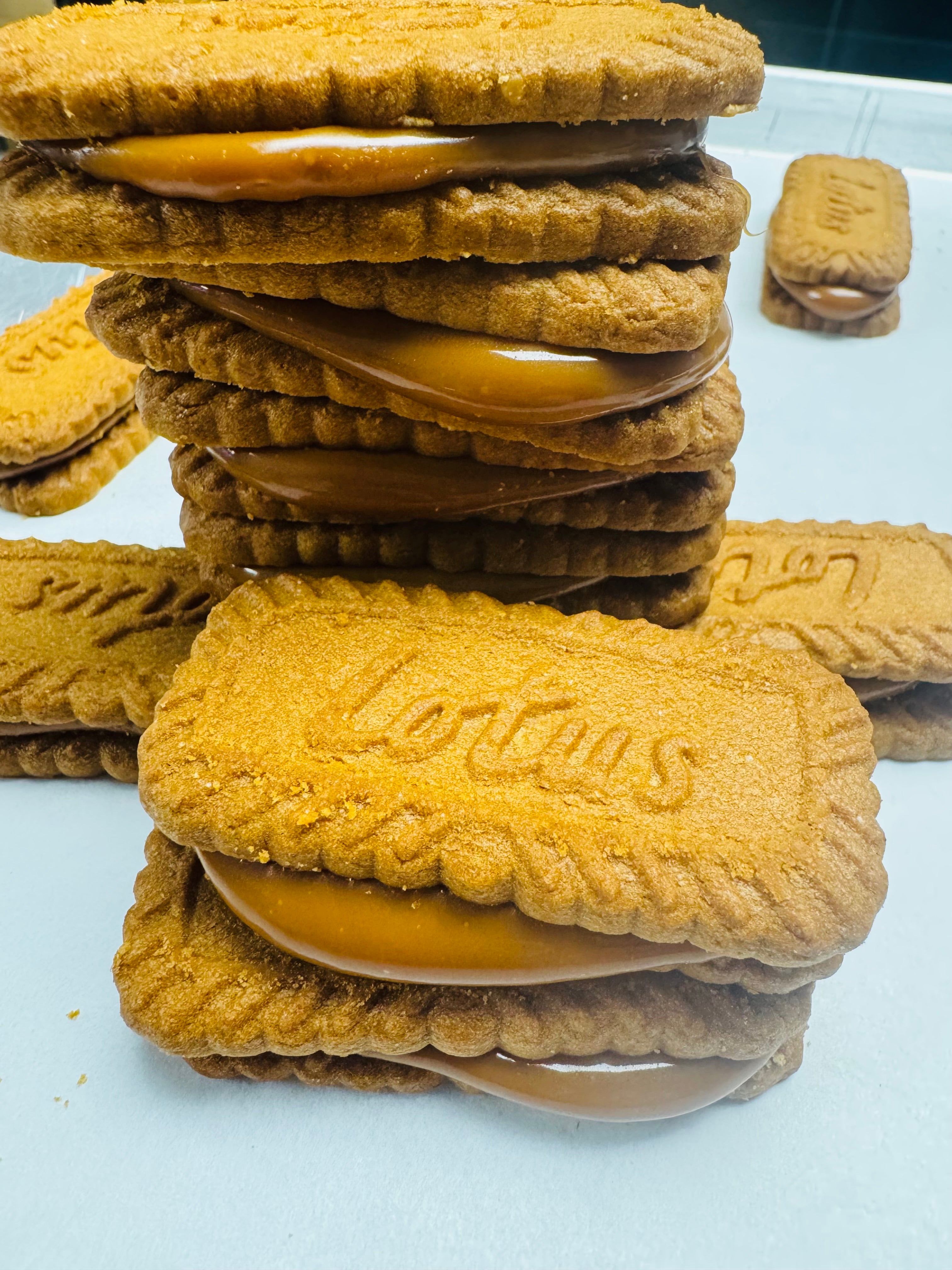 Caramel Biscoff Cookie Sandwich